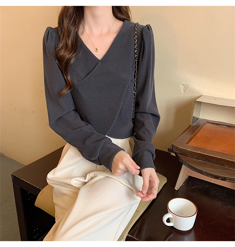 白Tシャツ ブイネック パフスリーブ 交差デザイン 長袖 白色トップス レディース