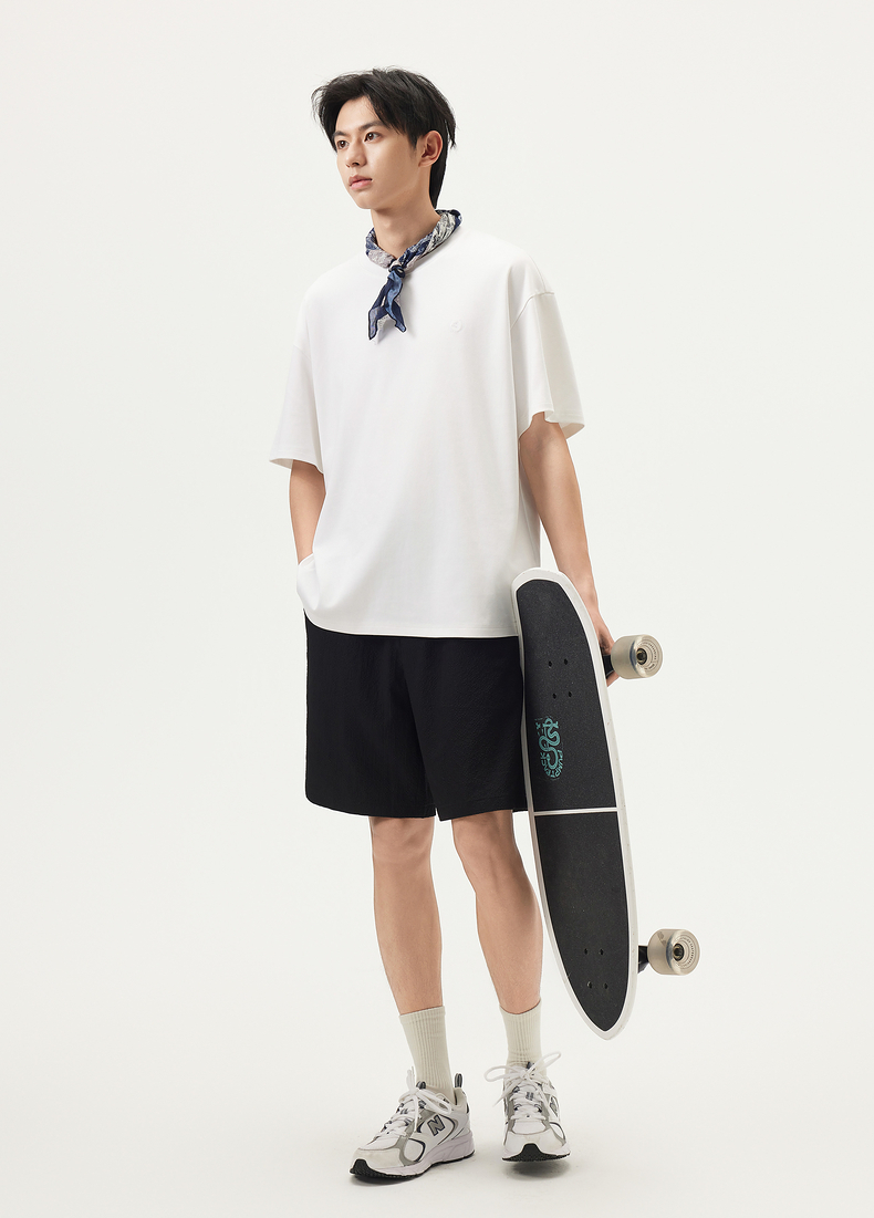 白Tシャツ 涼感ゆったり半袖シンプル