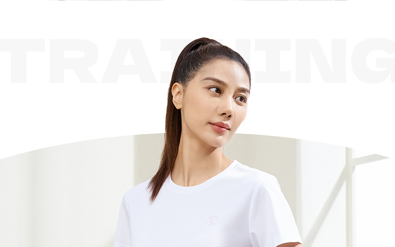 白Tシャツ 速乾機能付きシンプル半袖カットソー