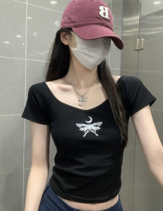 白Tシャツ 蝶々プリント半袖白カットソー レディーススリムトップス
