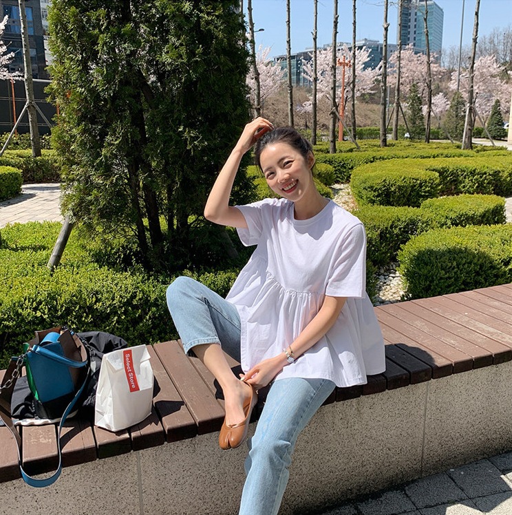 白Tシャツ フレア白半袖シャツ エーライン レディーストップス