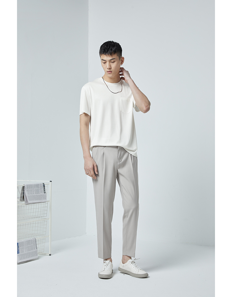 白Tシャツ 究極のシンプル胸ポケット半袖