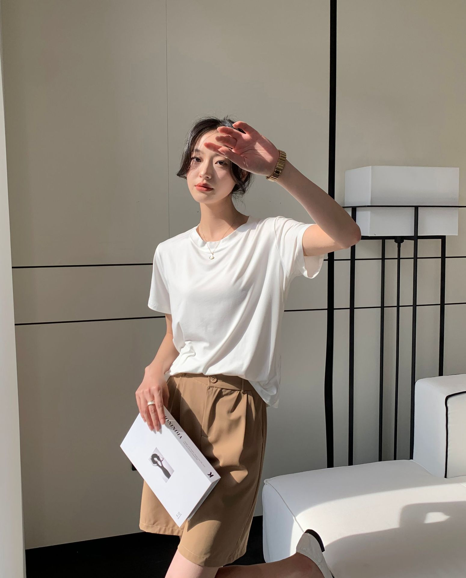 白Tシャツ レディース なめらか肌触りシンプル半袖