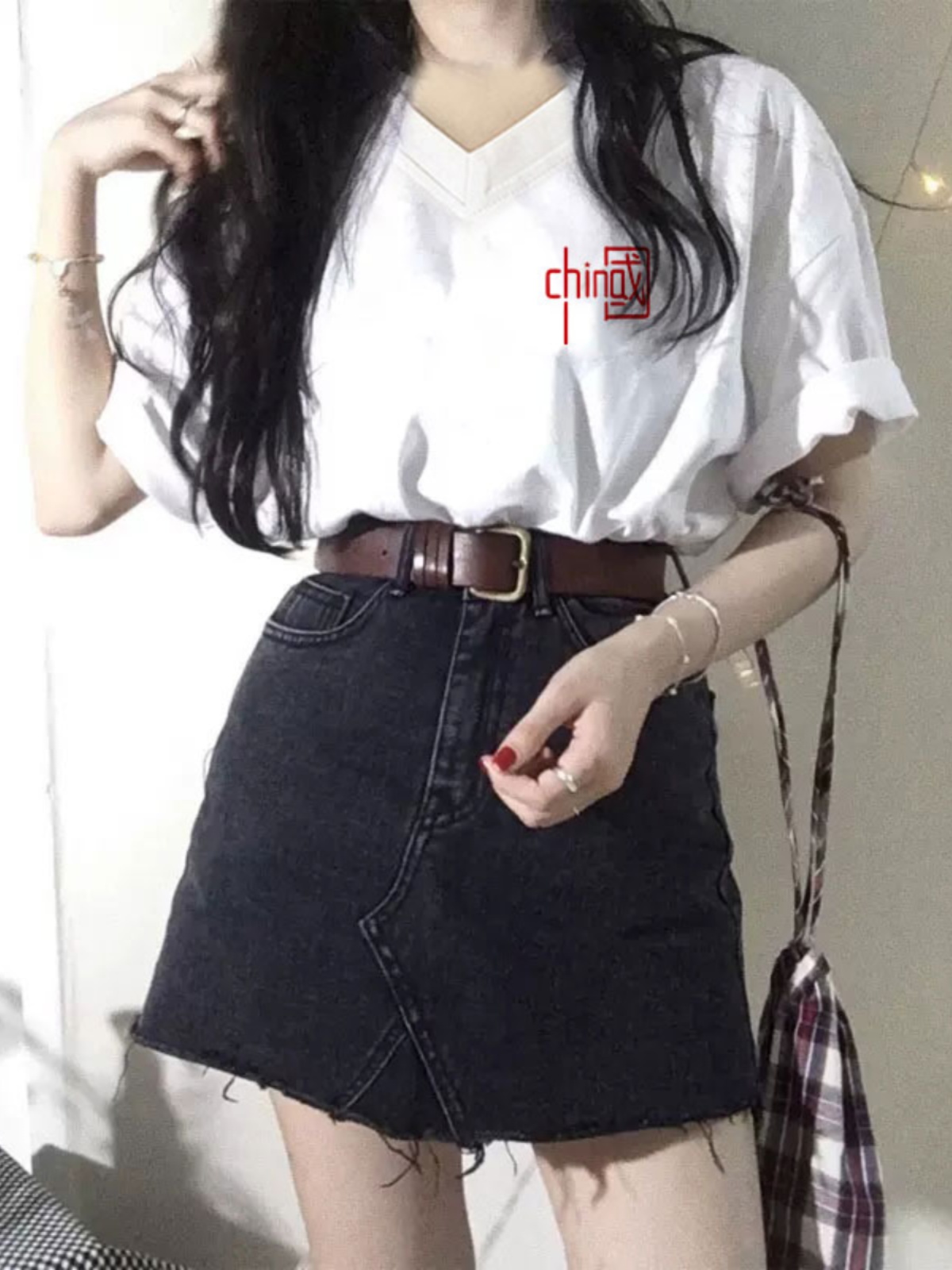 白Tシャツ Vネック ゆるシルエット 半袖