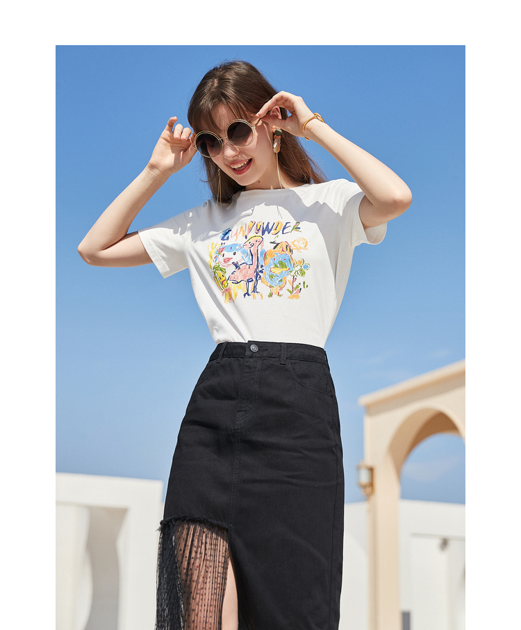 白Tシャツ 手描き風アート 半袖カットソー