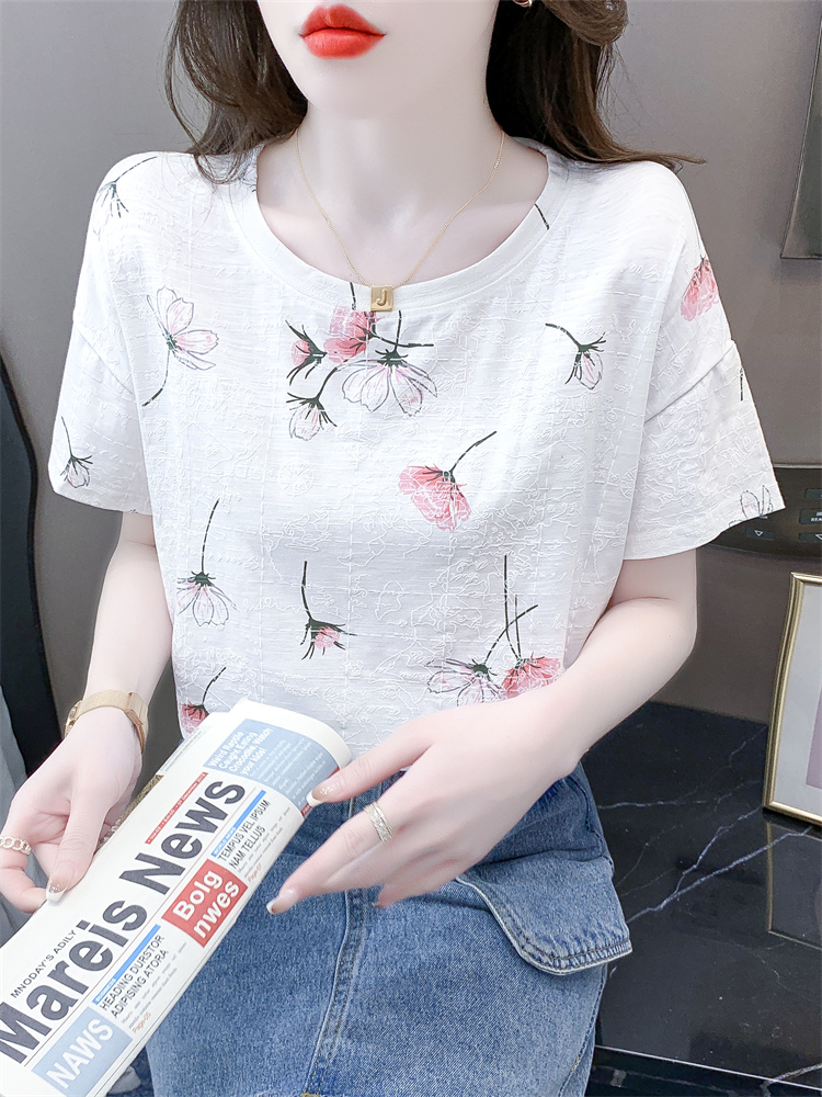 白Tシャツ 優美な花柄ゆったり半袖カットソー