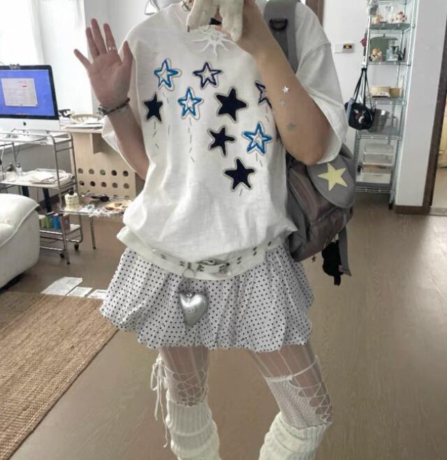 白Tシャツ 星柄プリント半袖白シャツ カジュアルカットソー