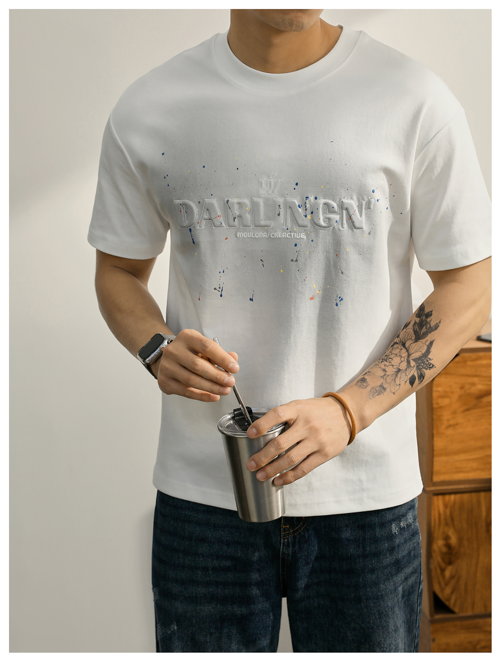 白Tシャツ メンズ 立体刺繍入り 飛沫模様カジュアル半袖