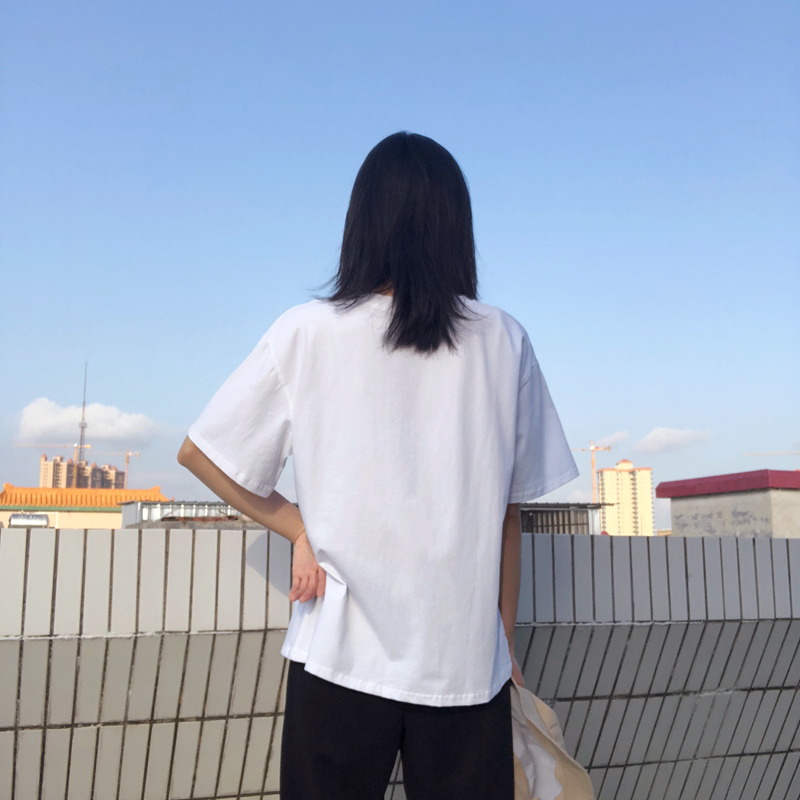 白Tシャツ レディース すっきりシルエットゆったり半袖