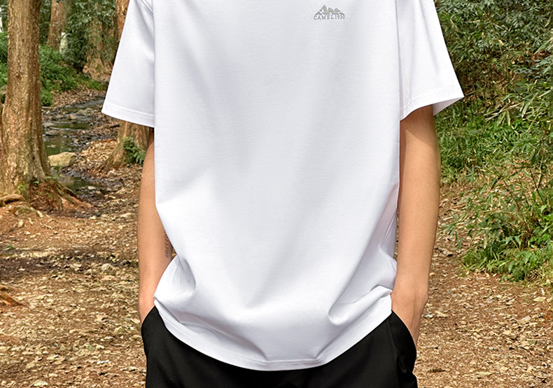 白Tシャツ 山脈刺繍入りリラックス半袖