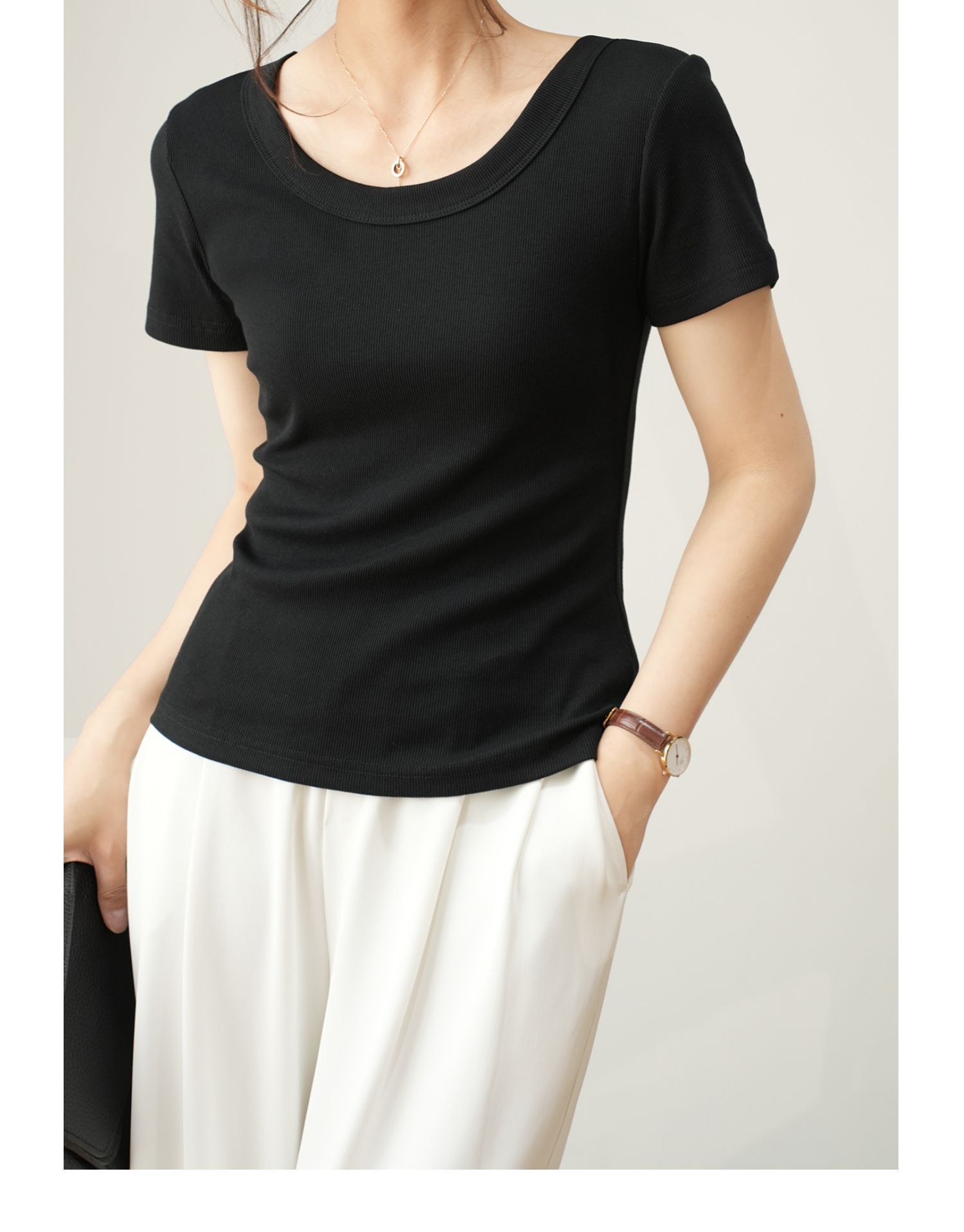 白Tシャツ すっきり丸首リブカットソー