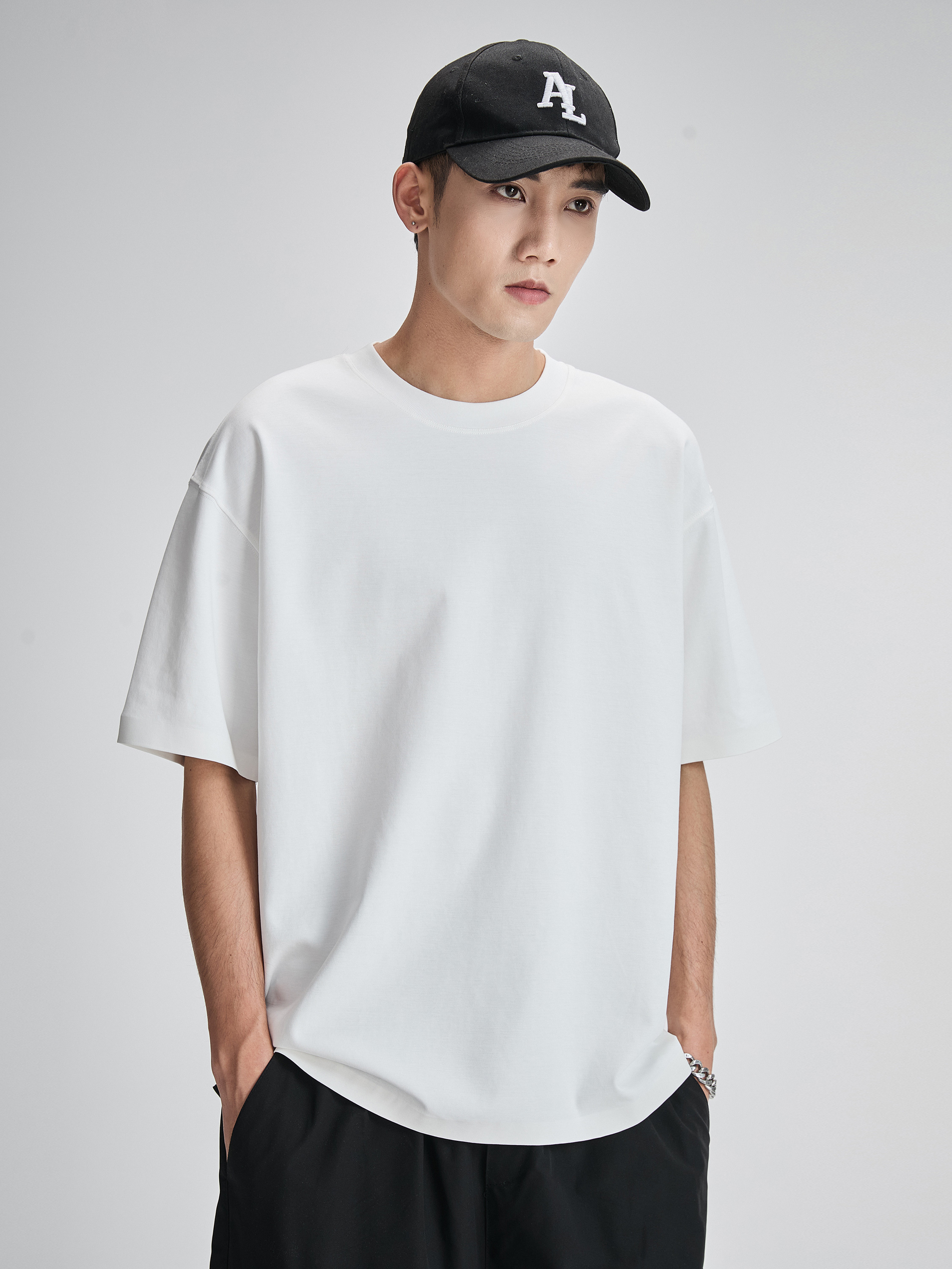 https://fulmo-img-server.com/blanctee/ca46a70b-31d9-4f4c-8822-6a16b02a0cea.jpg