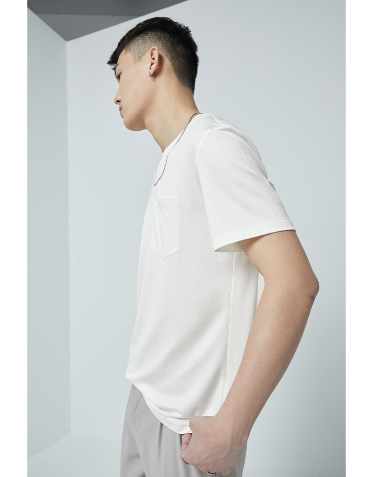 白Tシャツ 究極のシンプル胸ポケット半袖