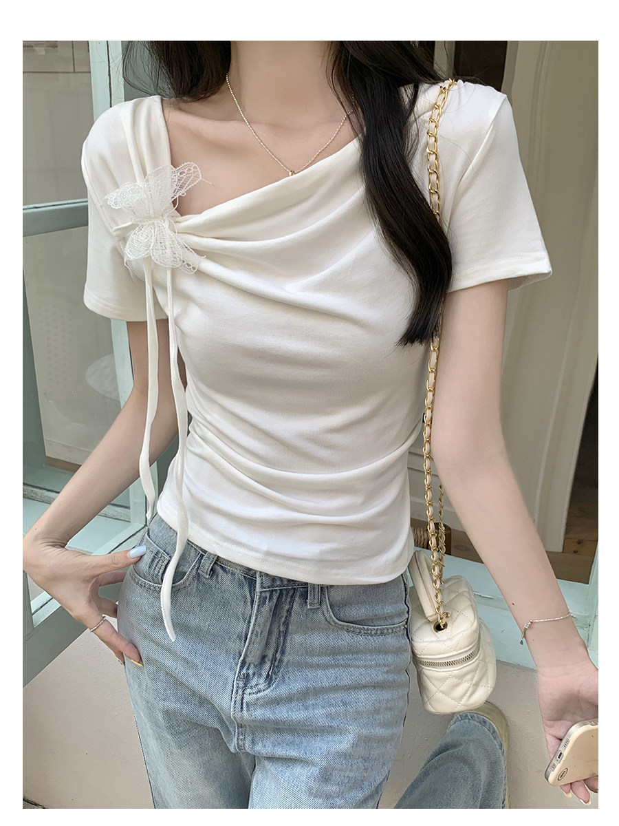 白Tシャツ 蝶々モチーフ付きドレープネック半袖トップス