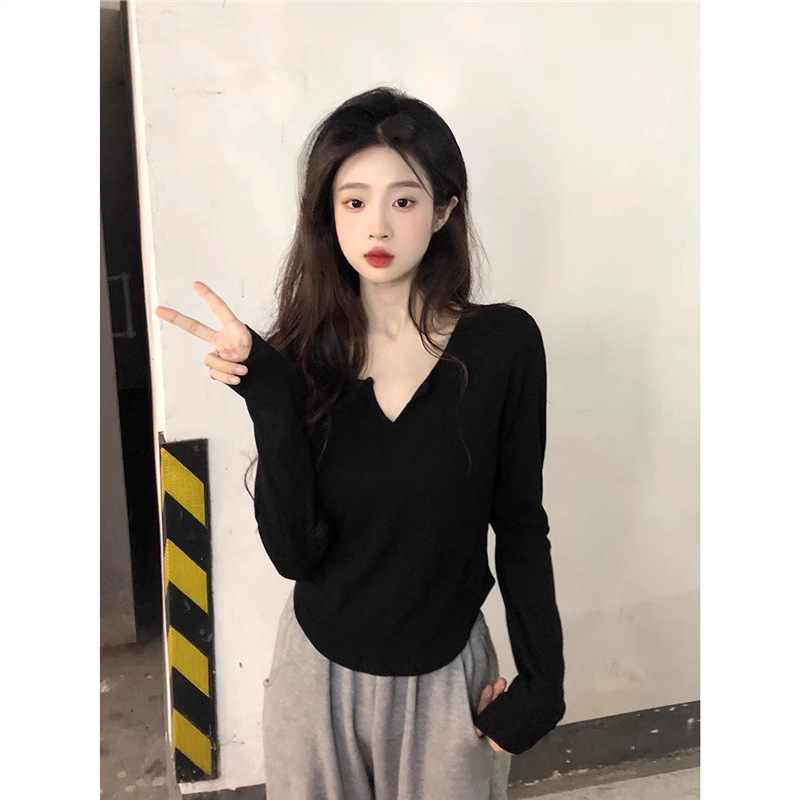 白Tシャツレディース 深めブイネック長袖カットソートップス