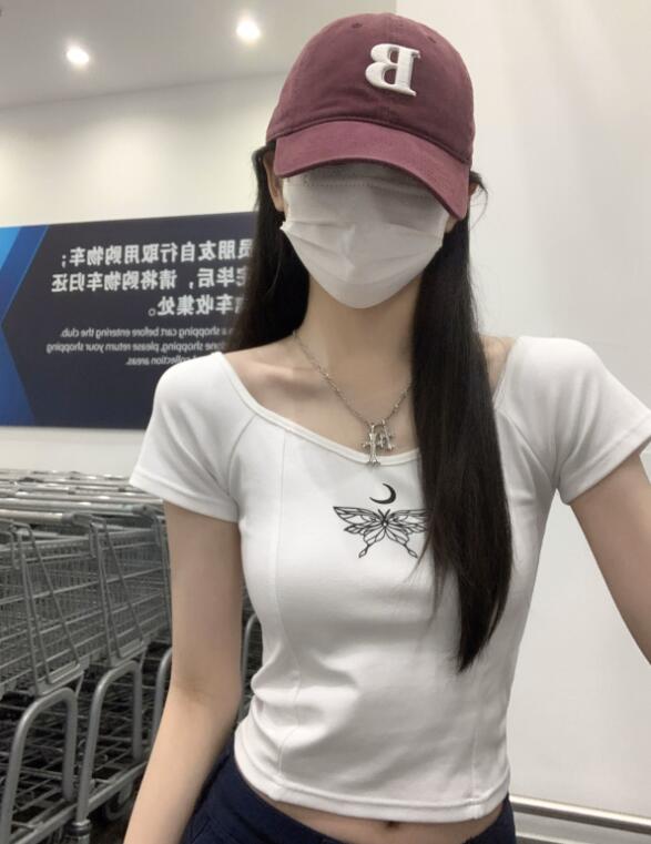 白Tシャツ 蝶々プリント半袖白カットソー レディーススリムトップス