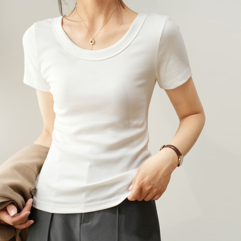 白Tシャツ すっきり丸首リブカットソー