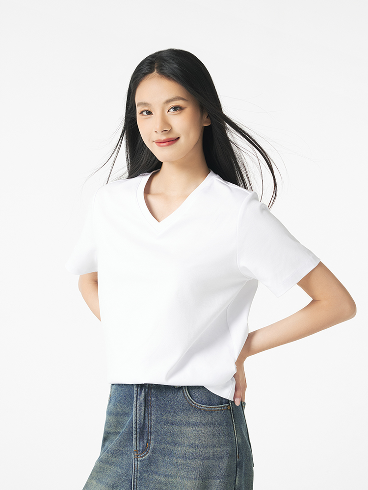 白Tシャツ レディース すっきり映える 洗練Vネック