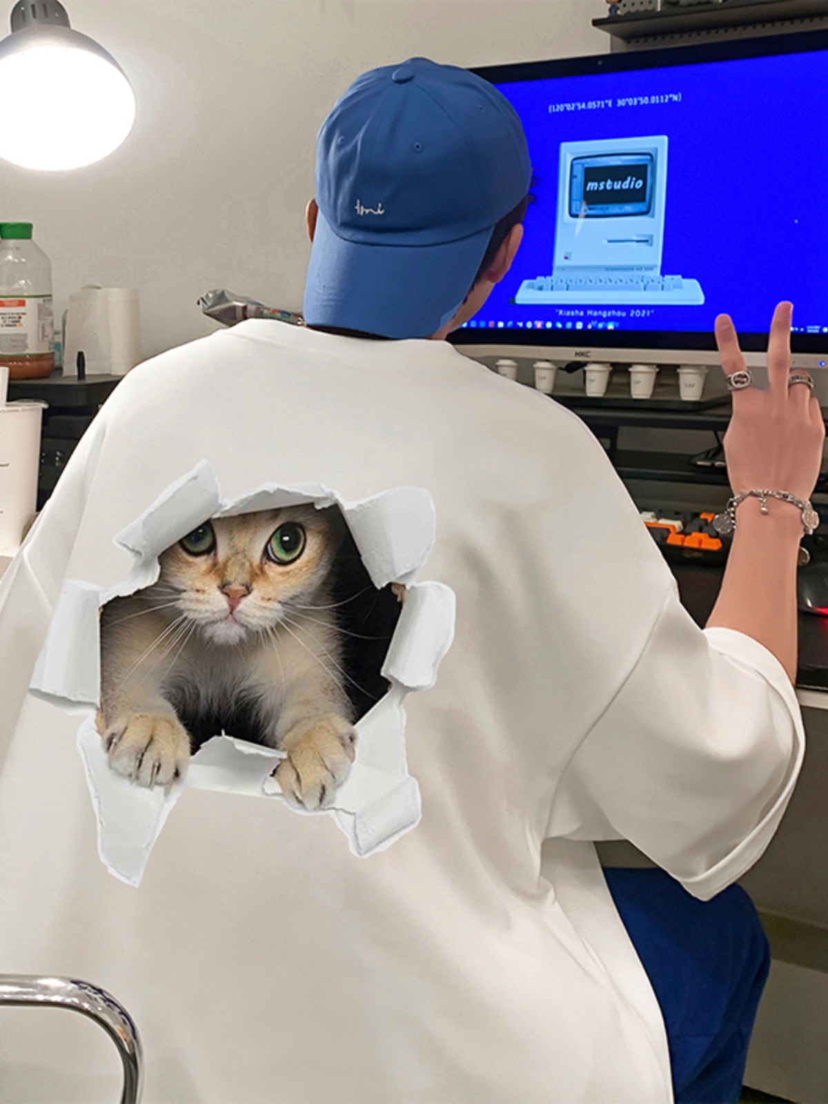 白Tシャツ メンズ 飛び出す猫 立体デザイン半袖