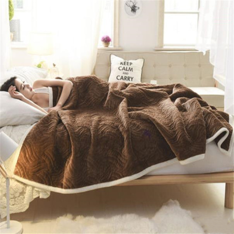 かわいい冷房対策ブランケット 厚手キルト生地 肌触り優しい毛布