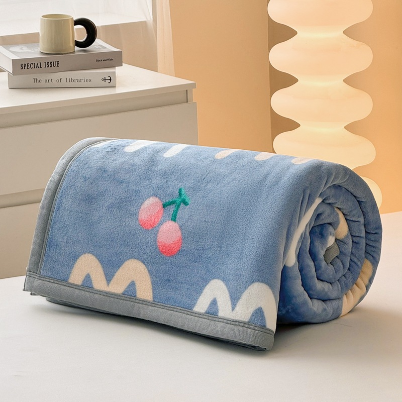 ブランケット ほっこりかわいい動物と果物柄のなめらかブランケット