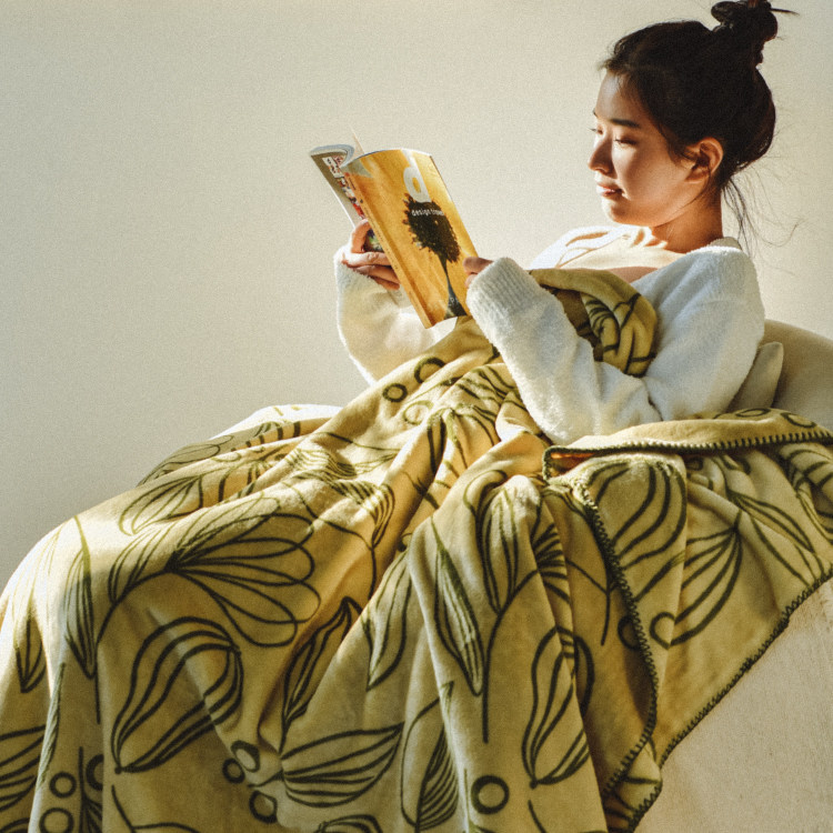 ブランケット 北欧風ボタニカル柄あったか二層式ブランケット