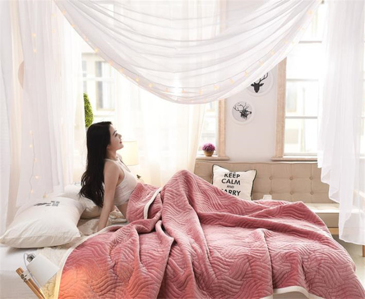 かわいい冷房対策ブランケット 厚手キルト生地 肌触り優しい毛布