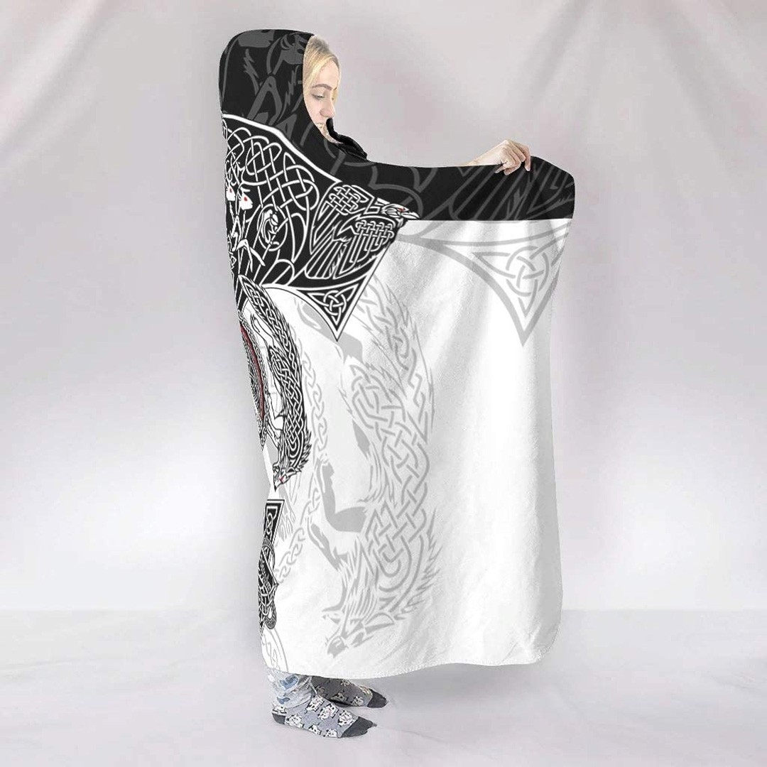 狼柄着る毛布 頭巾付き裏起毛ブランケット 大きめサイズ