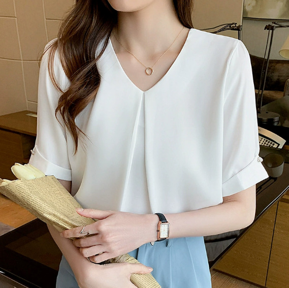 https://fulmo-img-server.com/blousy/109c1634-ef3a-401d-b939-ff835528c2ee.jpg