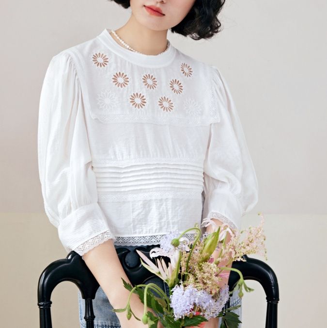 白ブラウス 花柄刺繍レース装飾ブラウス