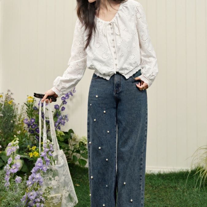 白ブラウス 花刺繍フリルリボン付きブラウス