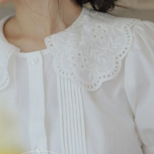 白ブラウス 花刺繍レース襟ブラウス