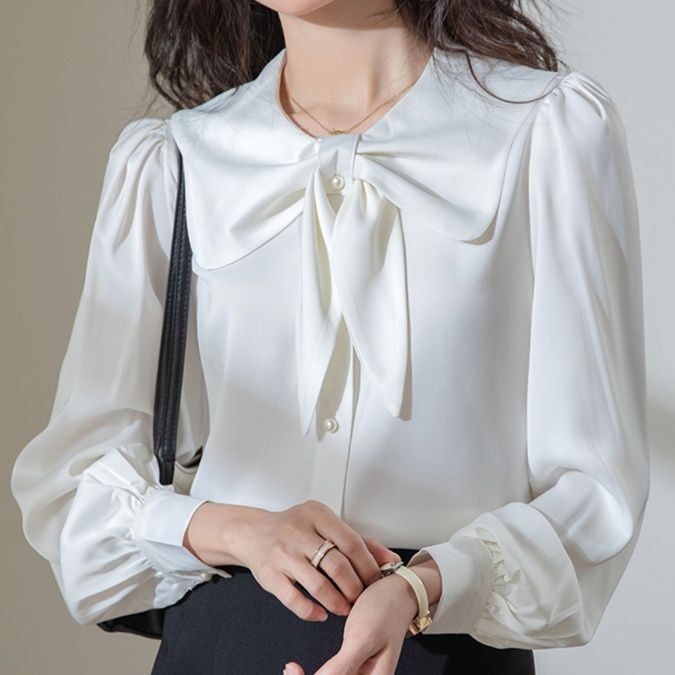 白ブラウス 優美な蝶結び襟ブラウス