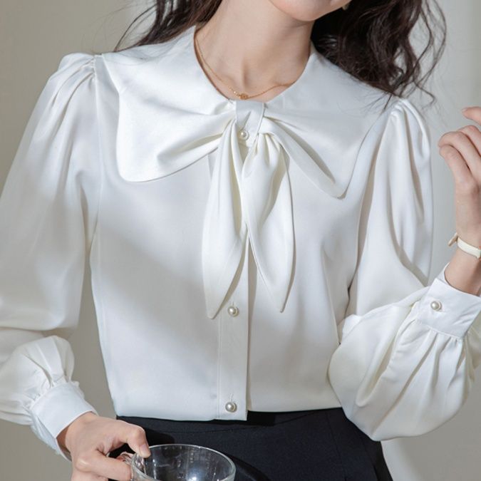 白ブラウス 優美な蝶結び襟ブラウス