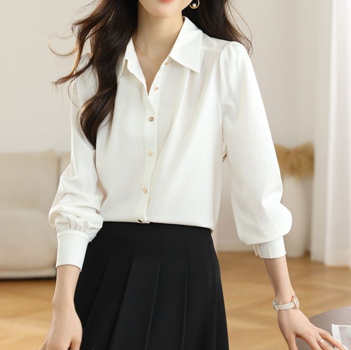 白ブラウス 上品ふんわり袖元ブラウス