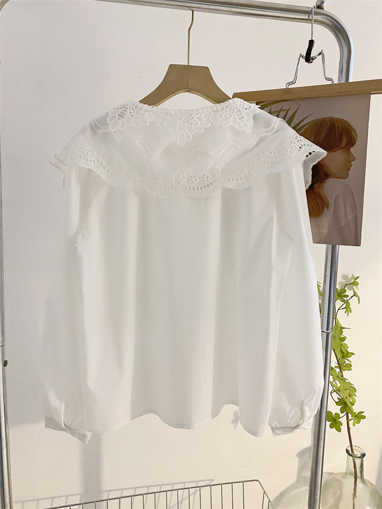 白ブラウス 花刺繍大きめ襟レースブラウス