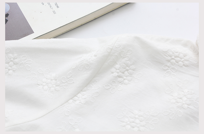 白ブラウス 花刺繍ロングシャツチュニック