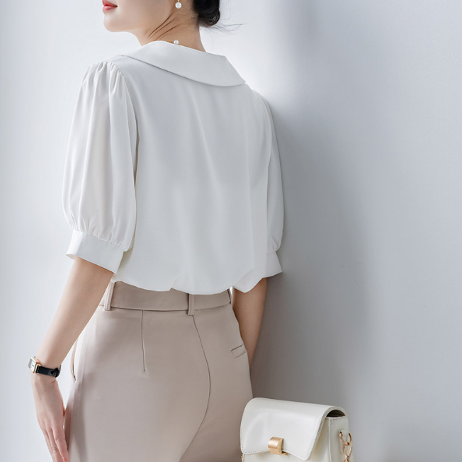 https://fulmo-img-server.com/blousy/4d73fa44-88eb-4681-8ab6-42f739535171.jpg