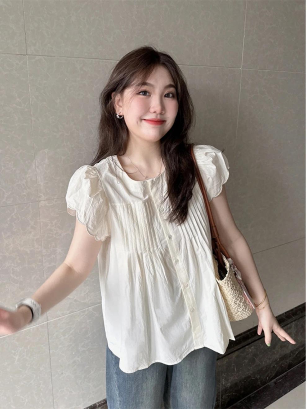 https://fulmo-img-server.com/blousy/73e52c8c-d857-479c-9b5a-d3d191ae286d.jpg