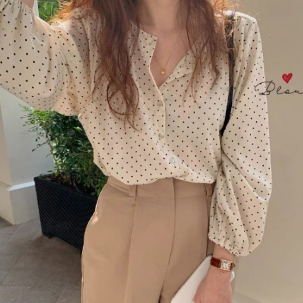白ブラウス 上品ドット柄シフォンブラウス きれいめカジュアル長袖