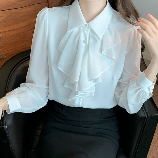 https://fulmo-img-server.com/blousy/7f64e8f5-c3d7-4f5c-a1fc-f0edf9f7bb5c.jpg