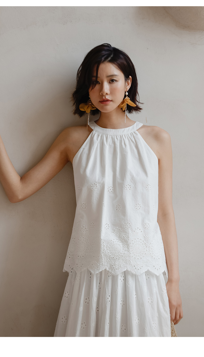 白ブラウス 花刺繍ホルターネックノースリーブ