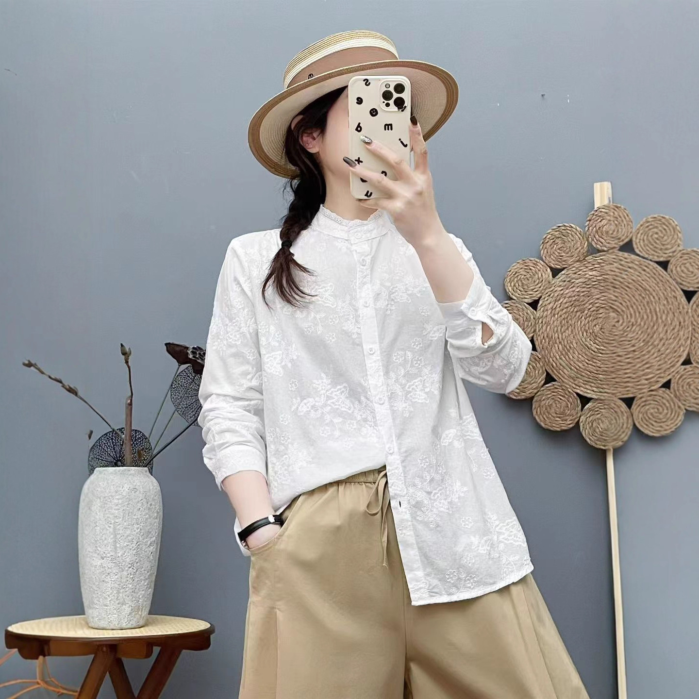 白ブラウス 花柄刺繍レース付き丸襟長袖シャツ
