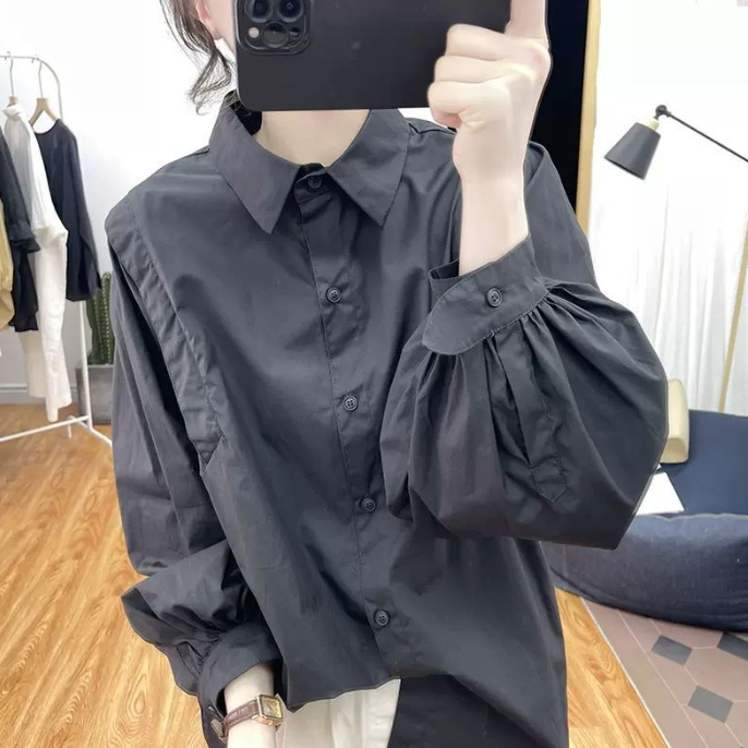ゆったり長袖シャツ 袖ぷっくり白ブラウス レディース