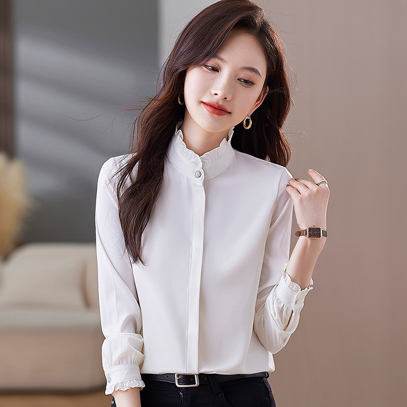 https://fulmo-img-server.com/blousy/ecdfc90d-2b1f-4ed7-bcf1-3a6c0cb0c4b8.jpg