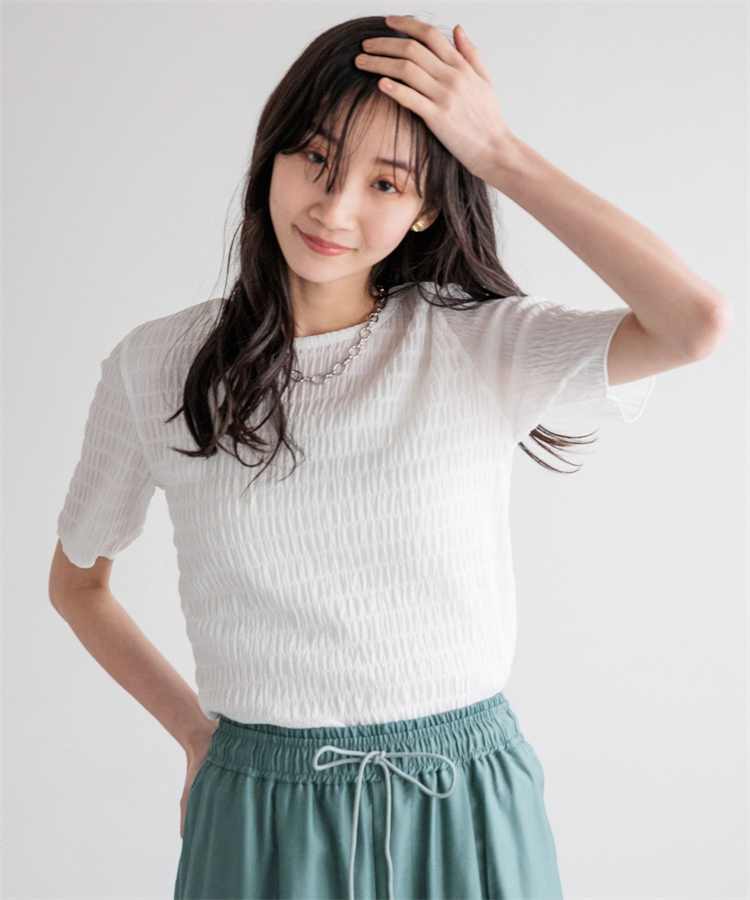 Tシャツ　立体模様のシャーリングトップス（ブルベ夏向け・ブルベ冬向け）
