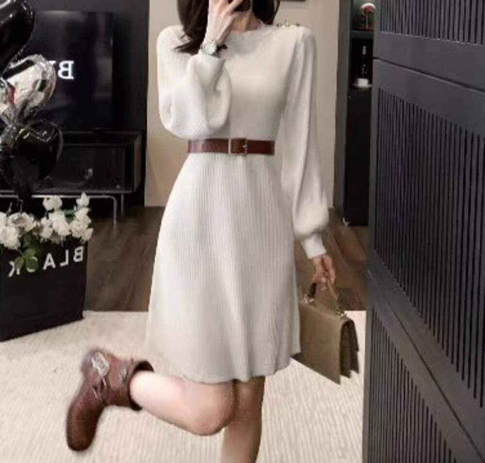 https://fulmo-img-server.com/blubel/0df6cbdfba3dfeff7938f34be22ca59f.jpg