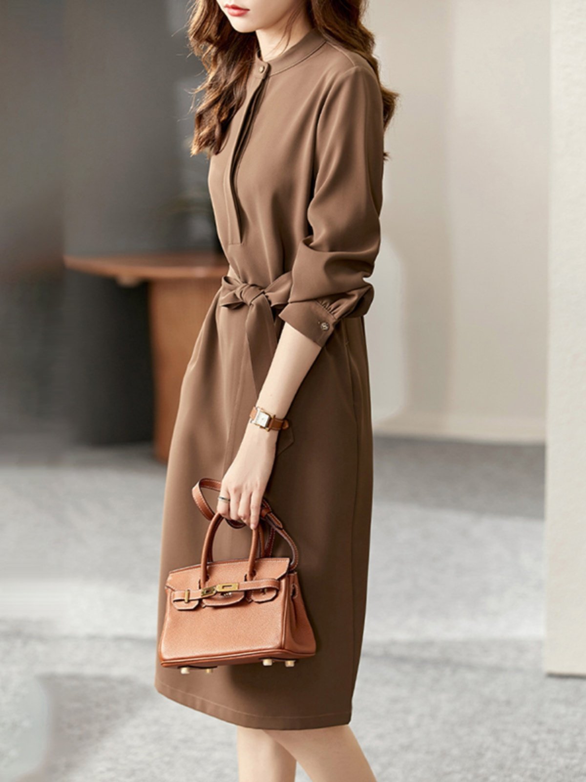 ブルベ夏服　バンドカラー共布リボンベルト付き長袖膝丈ワンピース