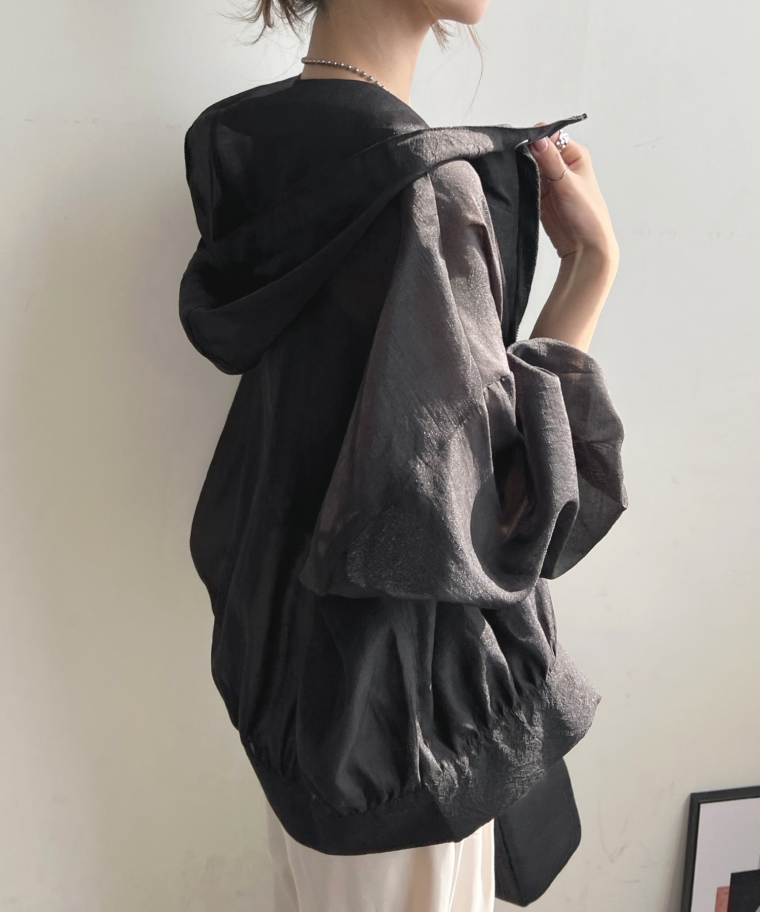 ブルベ夏/ブルベ冬服　 ボリューム袖フード付きジップアップブルゾン