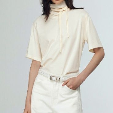 Tシャツ　ドローストリング ハイネックプルオーバー（ブルベ夏向け）